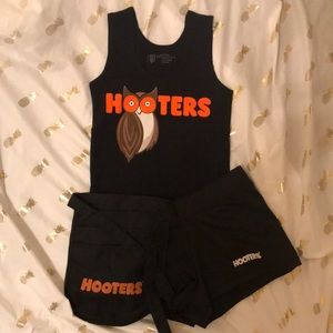 Hooters Uniform